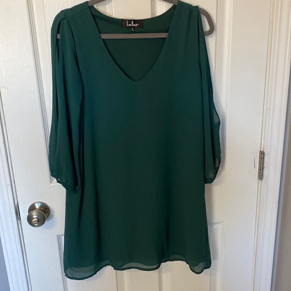 Lulus- dark green slit sleeve- size small